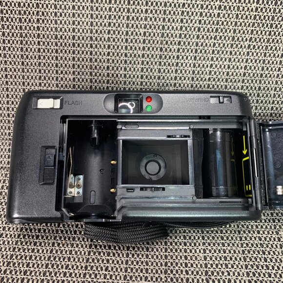 Vivitar PS120 Focus Free DX 35mm Point & Shoot Film Camera With Flash & Motoriz - Picture 5 of 5